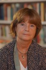 كارولين مورهيد