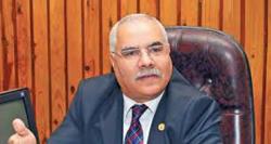 مصطفى النشار