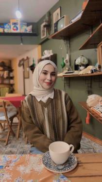 Esraa Halawani