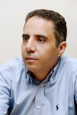 أيمن الحكيم