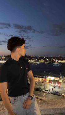 قاسم اليهاري